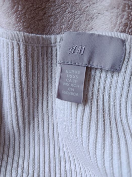 4 bluzki Amisu, Bershka XS, jedna nowa