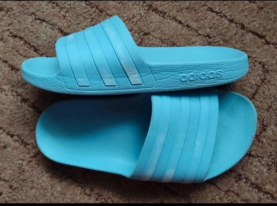 Klapki chłopięce, basenowe, plażowe, Adidas, rozm. 35, 36, 37