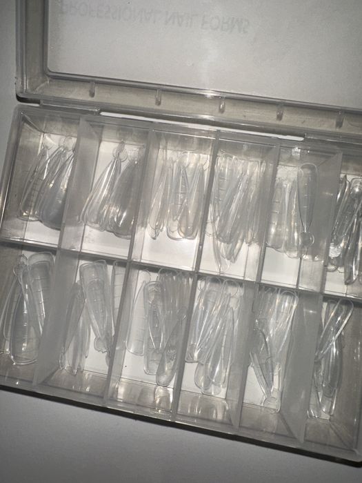 Dual form do paznokci migdał