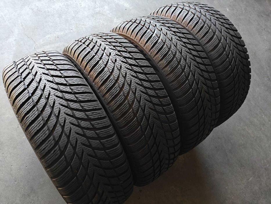 Шини 25року Nokian r17 215/65 103Н XL Фінські продаються комплект
