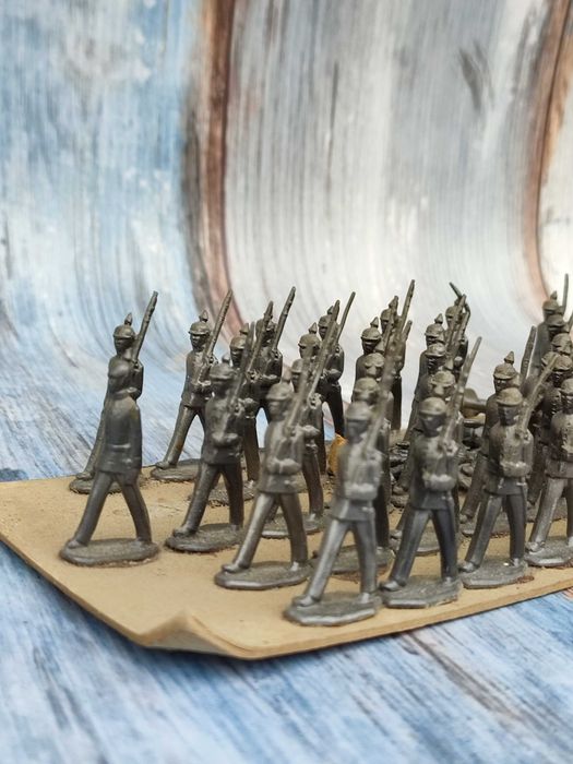 Stare kolekcjonerskie Żołnierzyki ołowiane  - Piechota