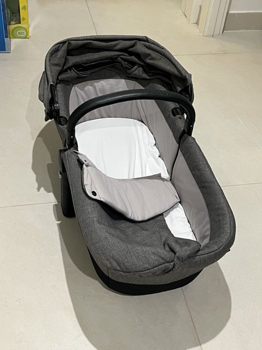 conjunto cybex. carrinho, coque e alcofa que se transforma em cadeira