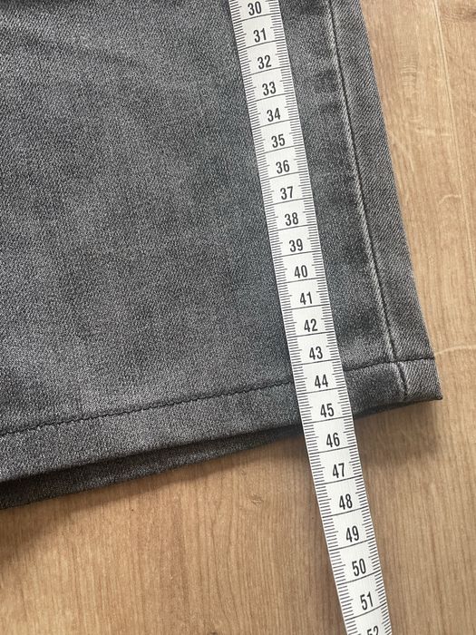 Short Levi’s W30 L32