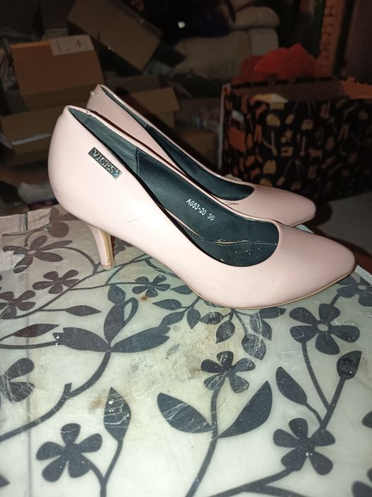 Oddam za darmo buty damskie 36