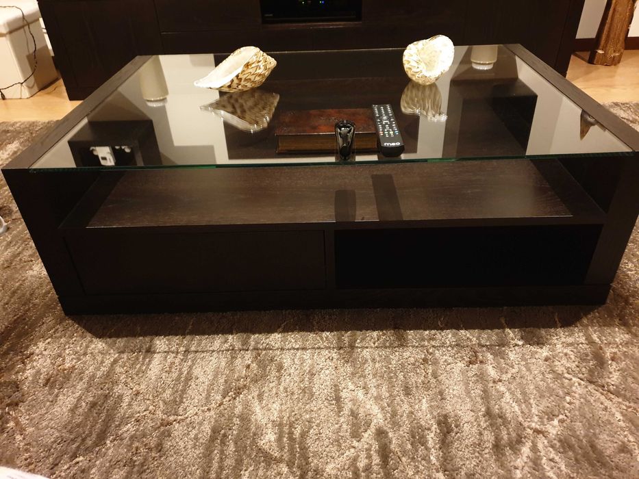 Mesa de centro contemporânea