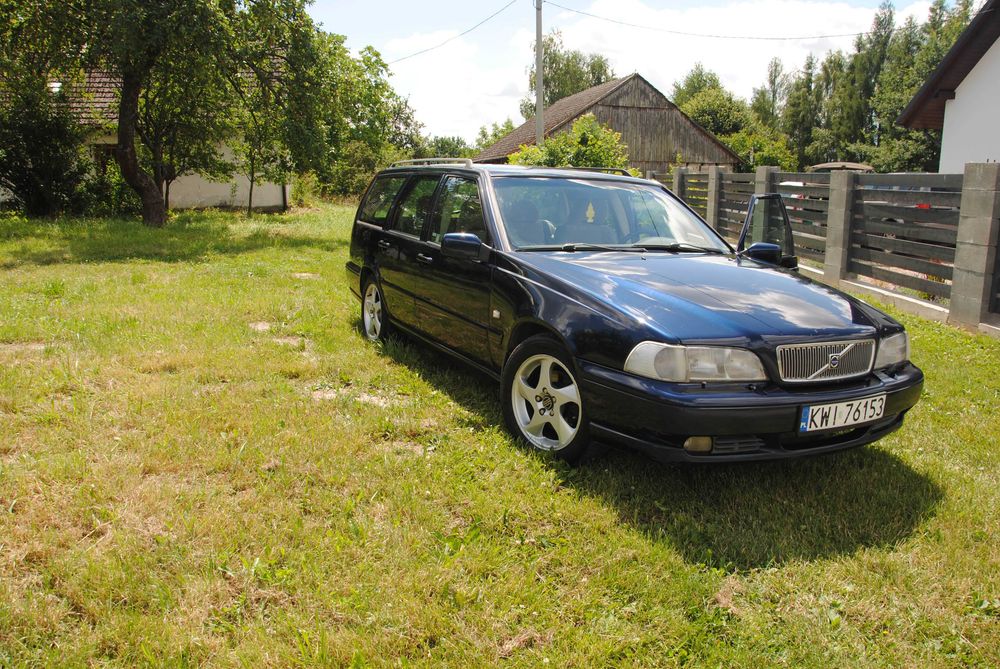 Volvo V70