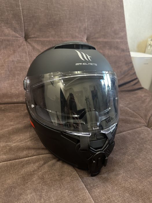 Мотошолом MT THUNDER 4 SV MATT BLACK M