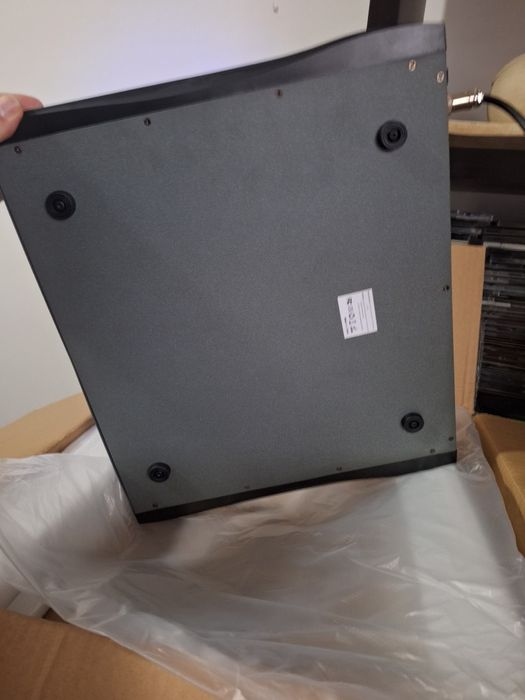 Mesa de mistura de 8 canais com várias funcionalidades. NOVA