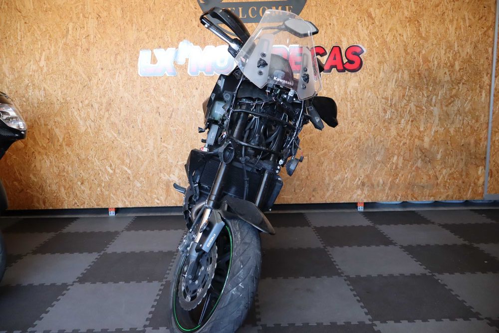 Kavasaki Versys 650 ano 2019 para peças.