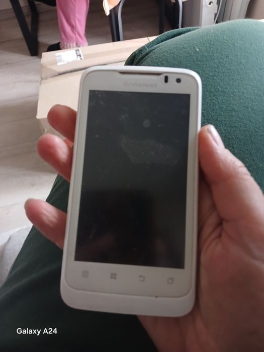 Продам телефон lenovo