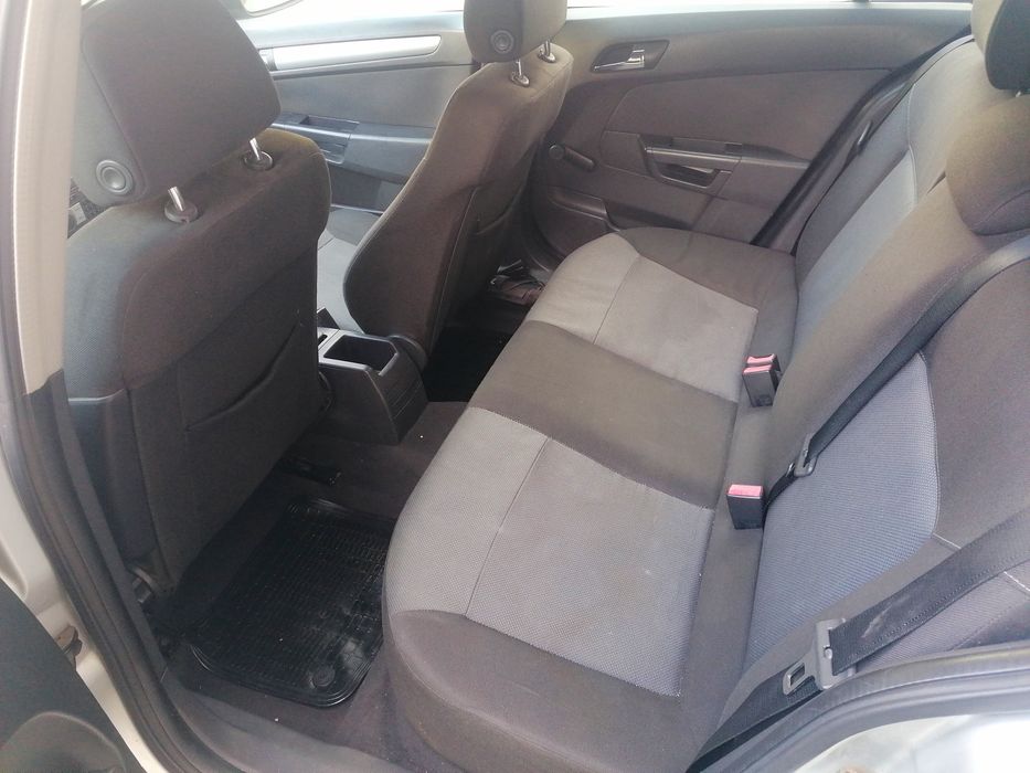 Opel Astra 1.7 cdti (Diesel)