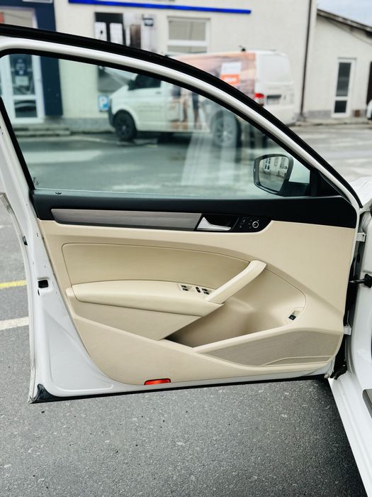 Volkswagen Passat B7 2.0 TDI SE