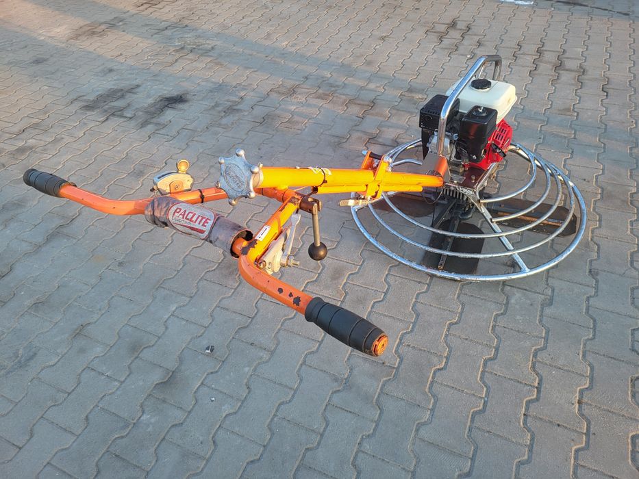 Zacieraczka do betonu Belle 90cm Paclite silnik Honda