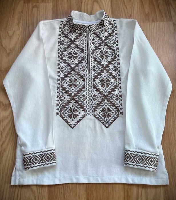 Дитяча вишиванка на хлопчика з довгим рукавом святкова для школи