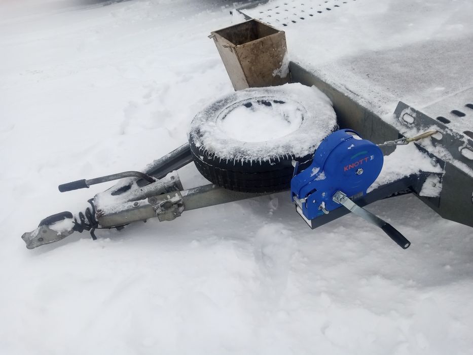 Продам прицеп лафет Niewiadow.