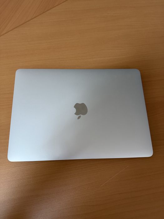 Macbook air m1 como novo - 21 ciclos - bateria 100% / 8gb ram