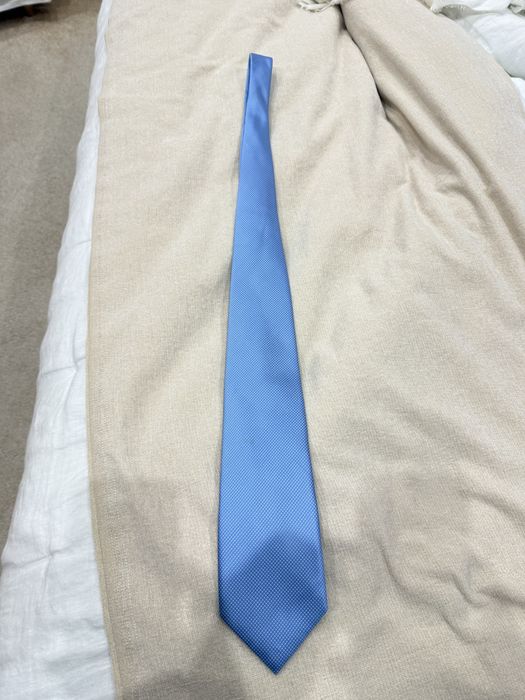 Gravata arrow azul claro