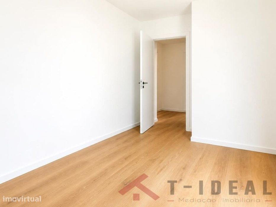 Moradia T3 Remodelada + T1 Independente no concelho da Lourinhã