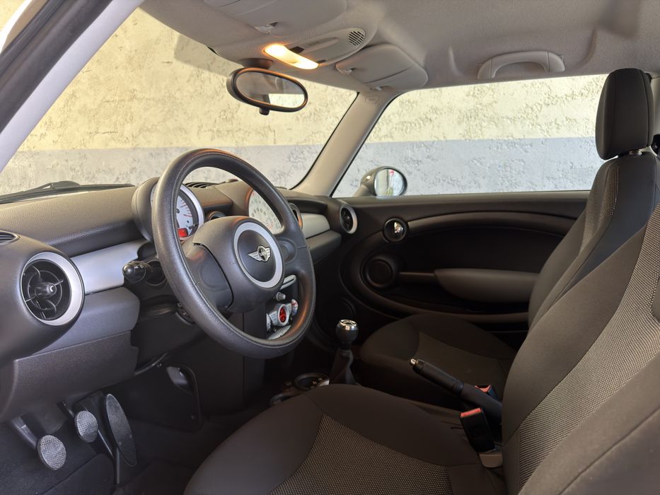 Mini One 1.4i 95cv - Desde 129€ Mês