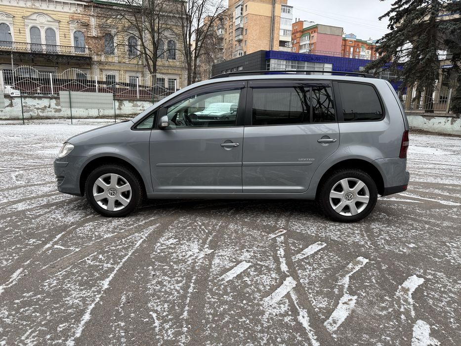 Продам Volkswagen Touran