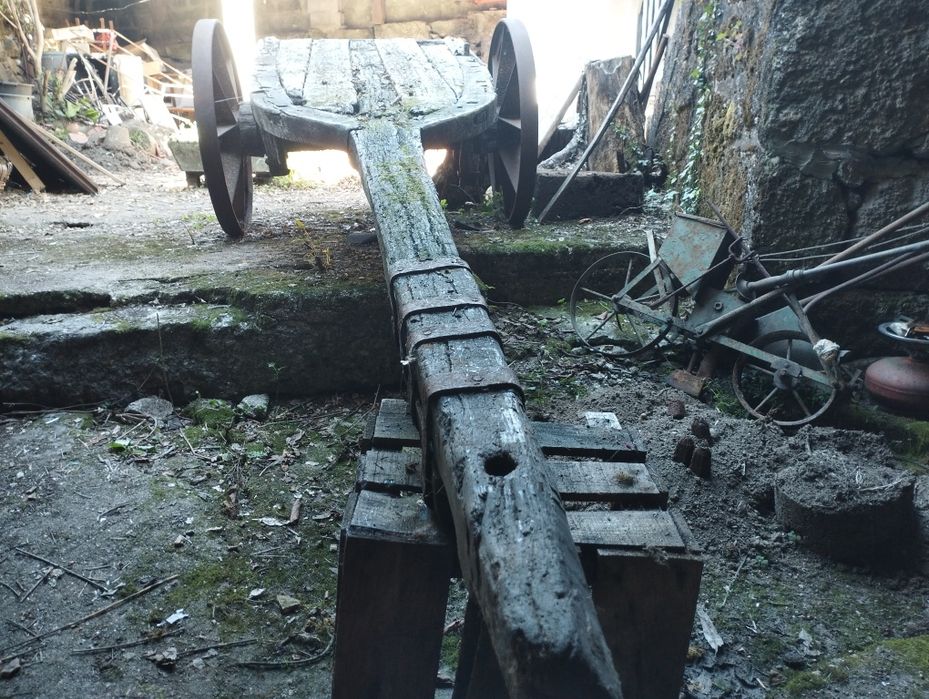 Carro de bois para restaurar