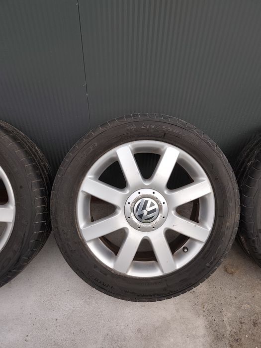 Felgi z oponami 215/55/17 Golf.Passat.Touran