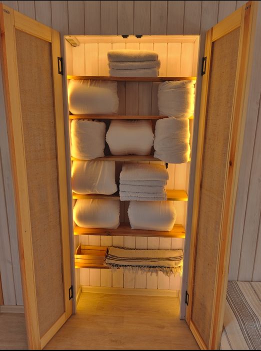 Оренда будинку біля Києва подобово Бучанський район Озеро Ліс