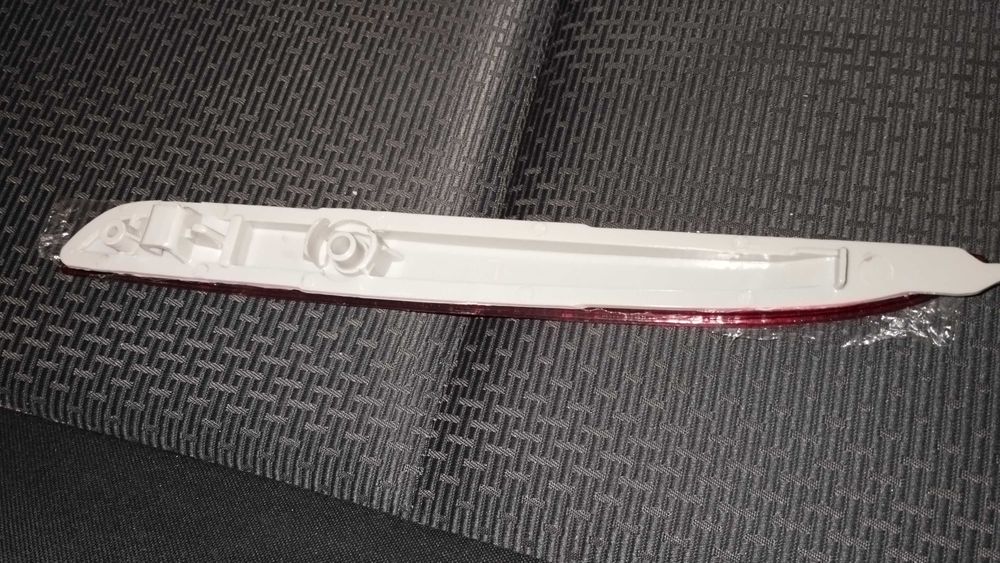 refletor traseiro lado do pendura Mazda 3