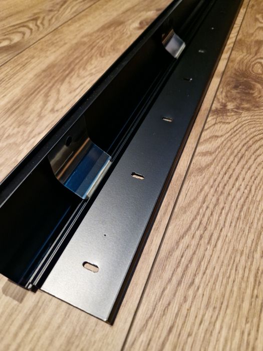 Listwa maskująca pod tv