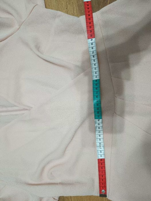 Pudrowa sukienka ASOS 46