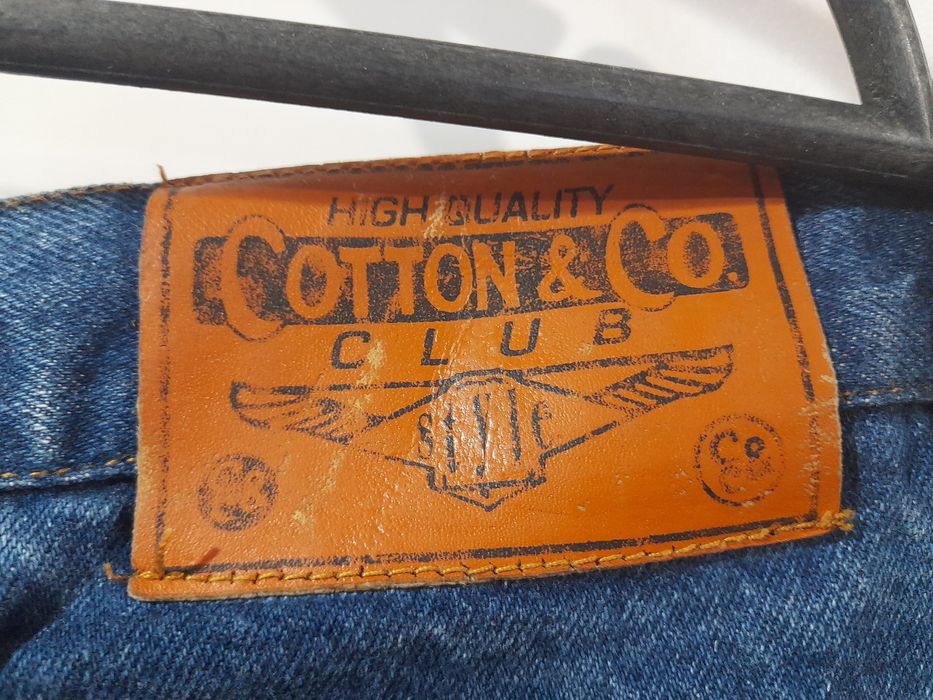 Жіночі джинсові шорти від Cotton &Co р. 54