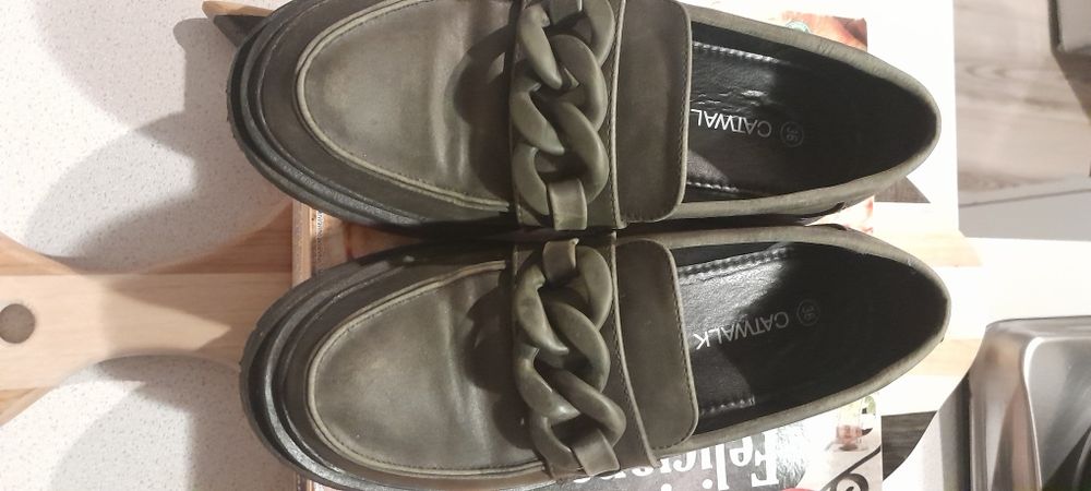 Półbuty damskie khaki