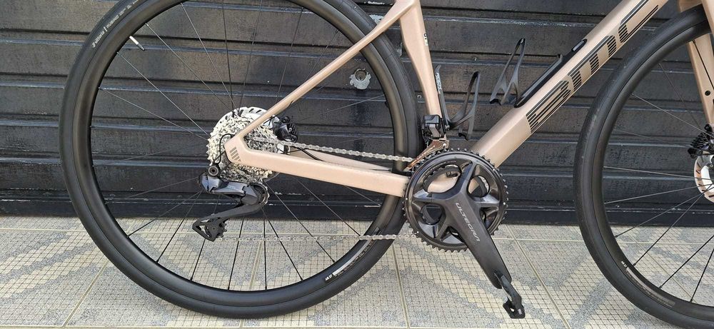 BMC Roadmachine ONE Ultegra Di2 2x12 snd blk 2026 – Como Nova