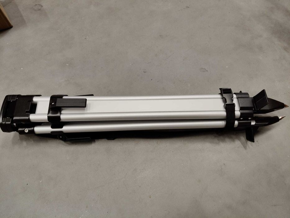 Statyw aluminiowy do niwelatora optycznego / laserowego