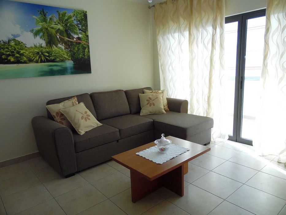 CASA DUBBAI - T2, a Pé para a praia 100mts + Central - QUARTEIRA