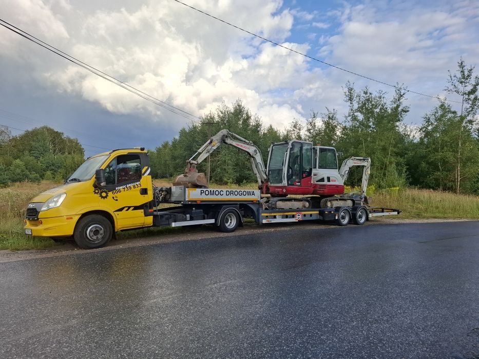 Pomoc drogowa holowanie laweta hds transport aut maszyn i kontenerów.