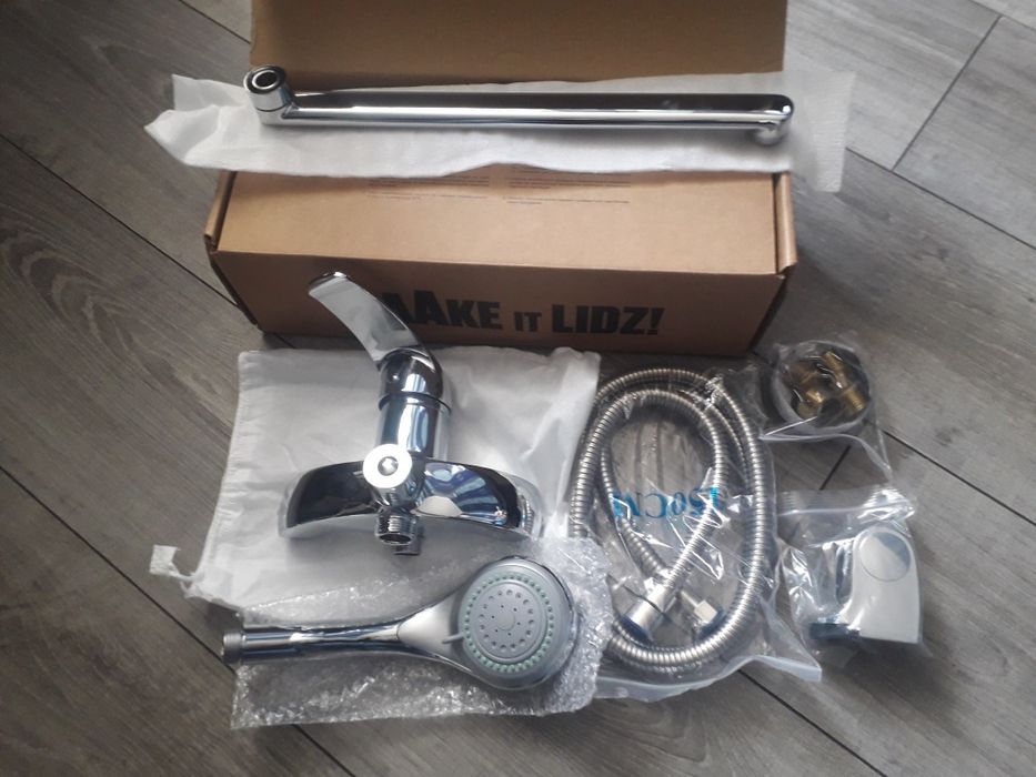 Продам новый смеситель для ванной.