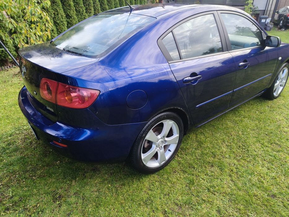 Mazda 3 benzyna ksenony, niski przebieg