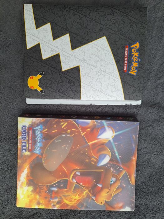 Albumy na karty Pokemon Charizard Celebrations