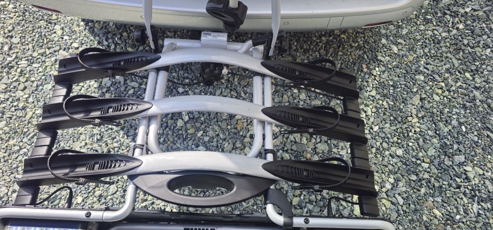 Bagażnik rowerowy Thule 946 na 3 rowery uchylny