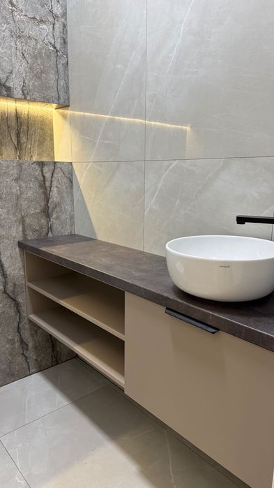 продаж 3 кім квартири в центрі з євроремонтом