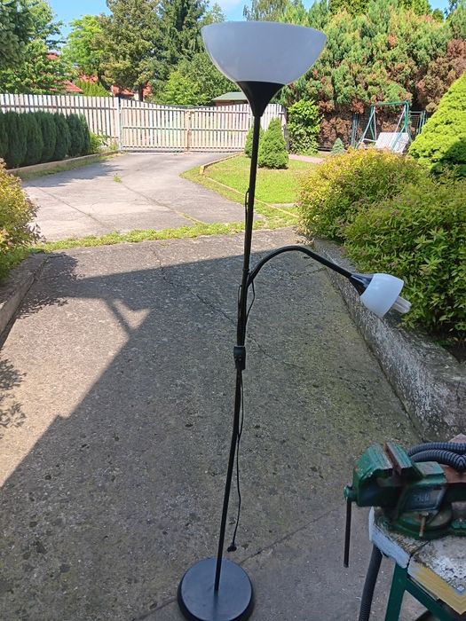 Lampa  stojąca  sprzedam
