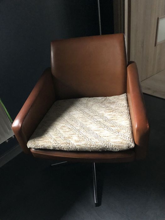 Fotel obrotowy cena 600zl