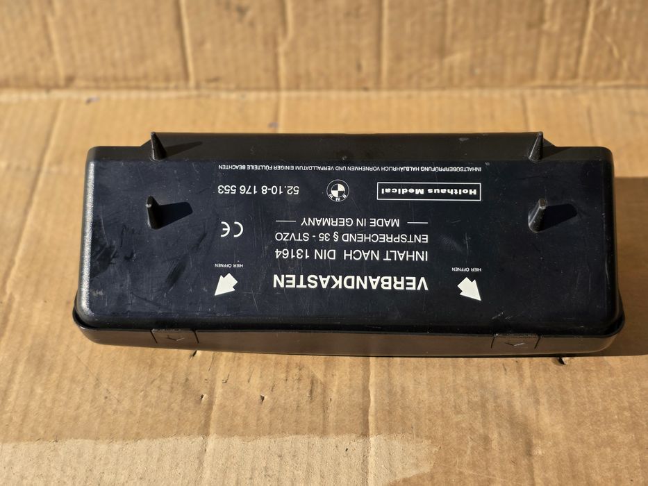 Apteczka BMW E39 Czarna oryginalna