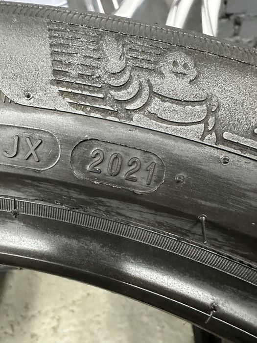 205/55 R19 Michelin E-Primacy 21г пара шин летних.