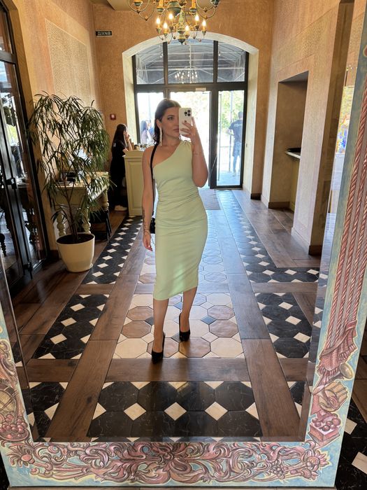 Сукня коктельна