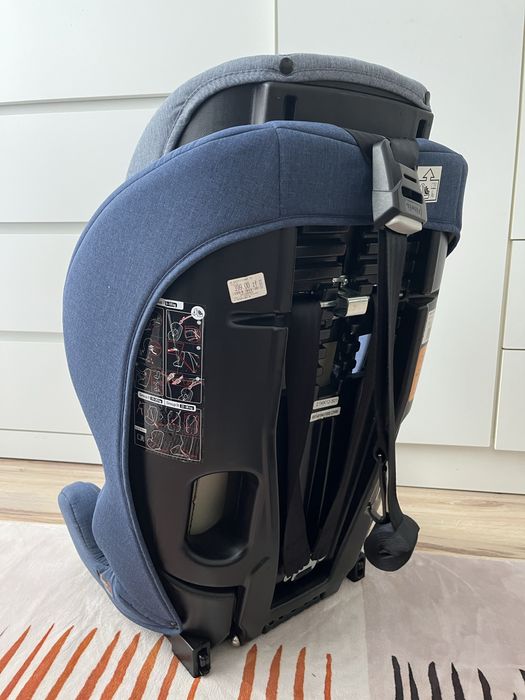 Sprzedam foteliki samochodowe 9-18kg