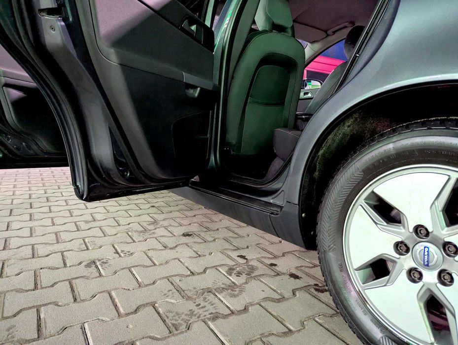 Volvo V50 2010 VIN YV1MW76F2A2557961 фото оголошення 9 з 12