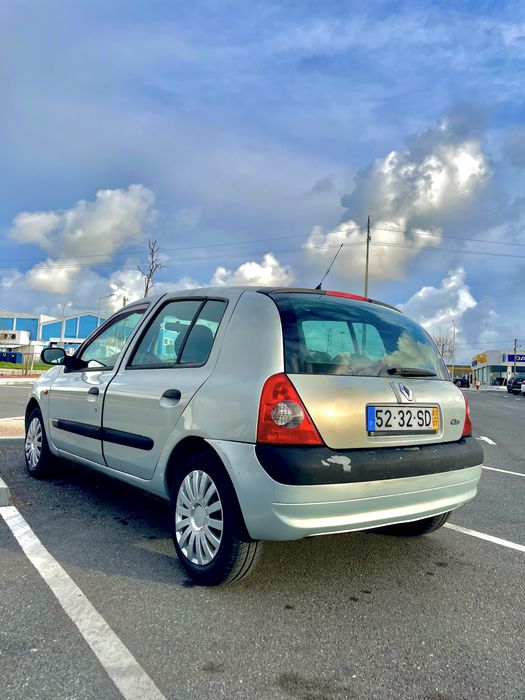 Renault clio 2 2001