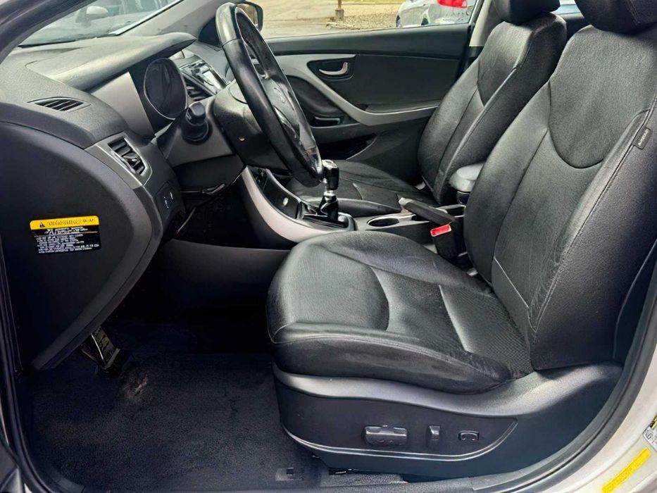 Hyundai Elantra Sport      2015